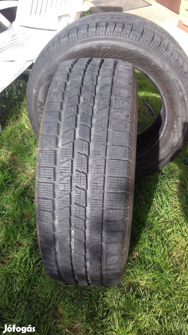 Téligumi Pirelli Scorpion 255/55 R 18-as, 2 db Keszthelyen eladó!
