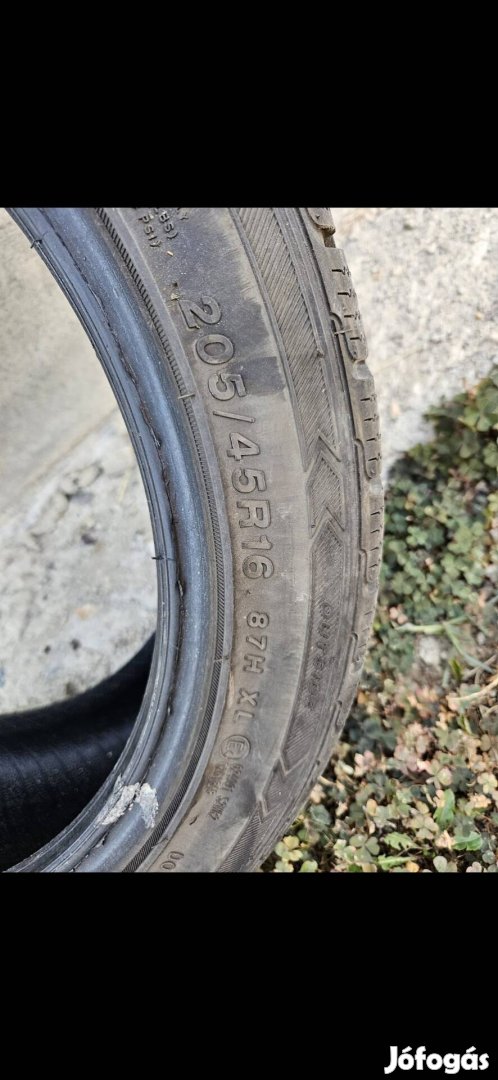 Téligumi  205/45 R16 Rotalla