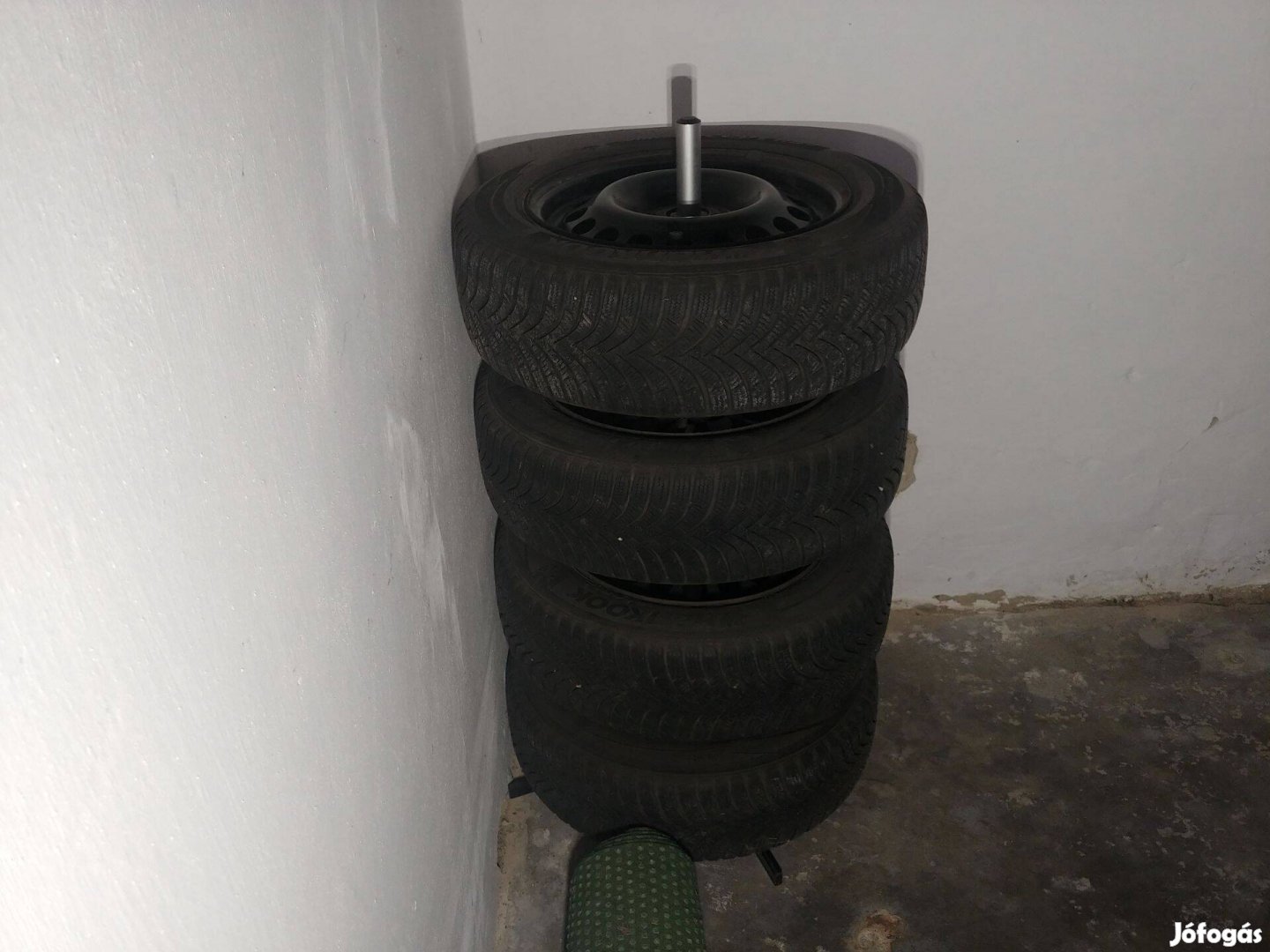Téligumi acélfelnin