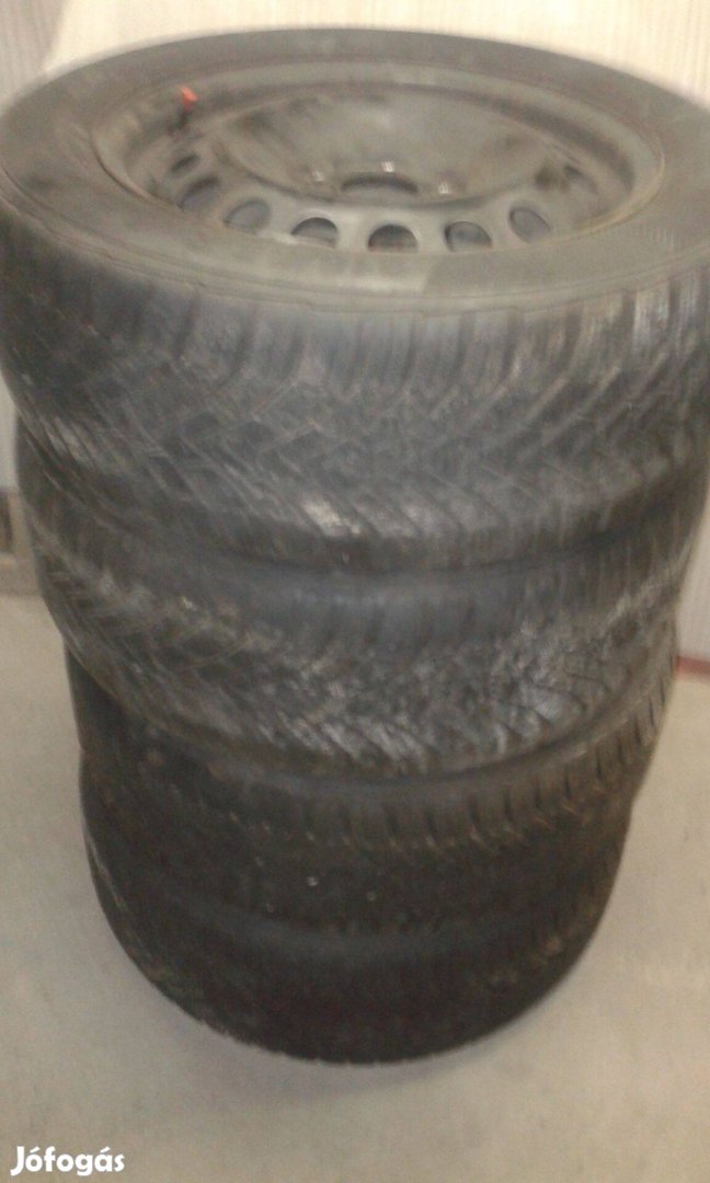 Téligumi acélfenive 4 colos Seat, Skoda, Vw-re eladó