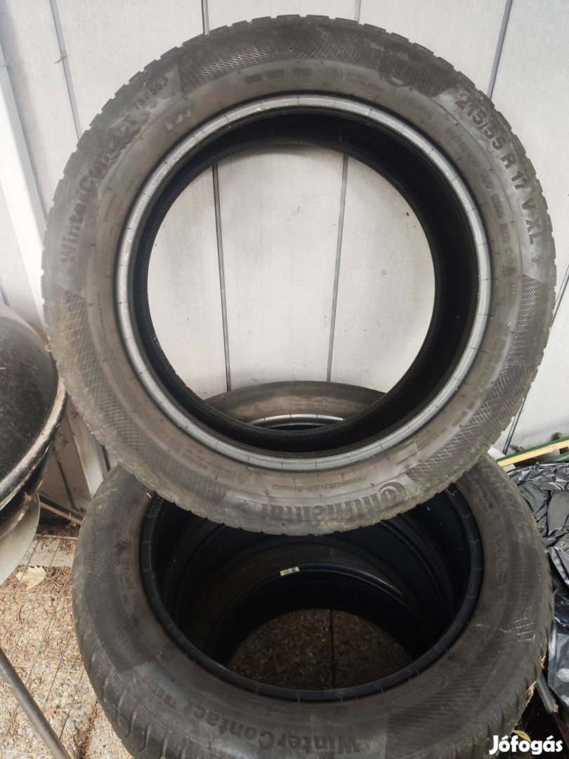 Téligumi eladó - Passat B8