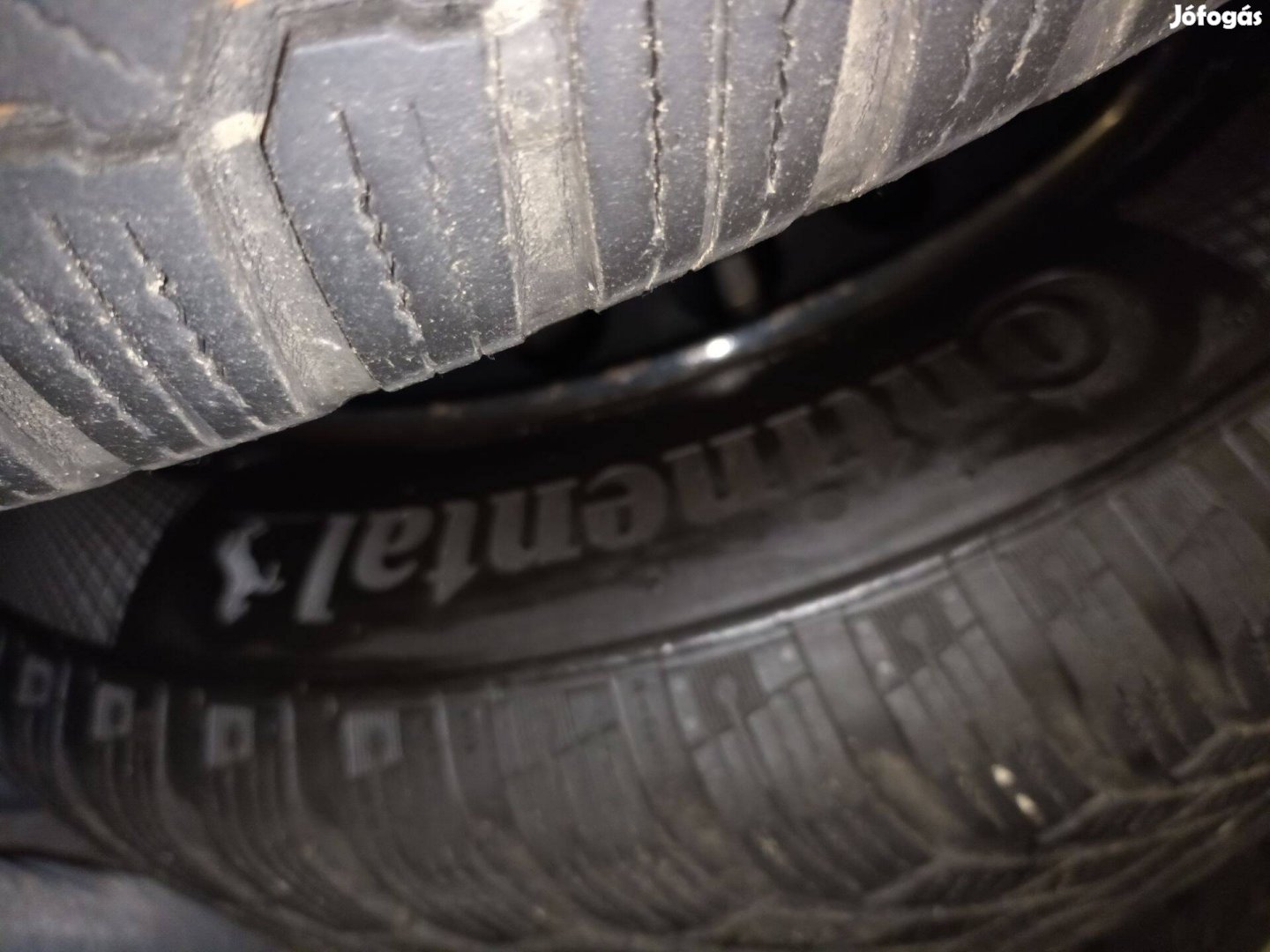 Téligumi felnivel eladó!