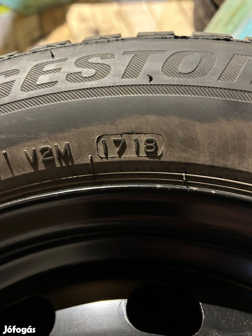 Téligumi garnitúra Ford lemezfelnivel 195/65R15