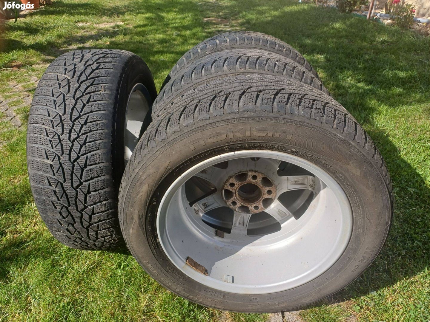 Téligumi garnitúra alufelnivel eladó