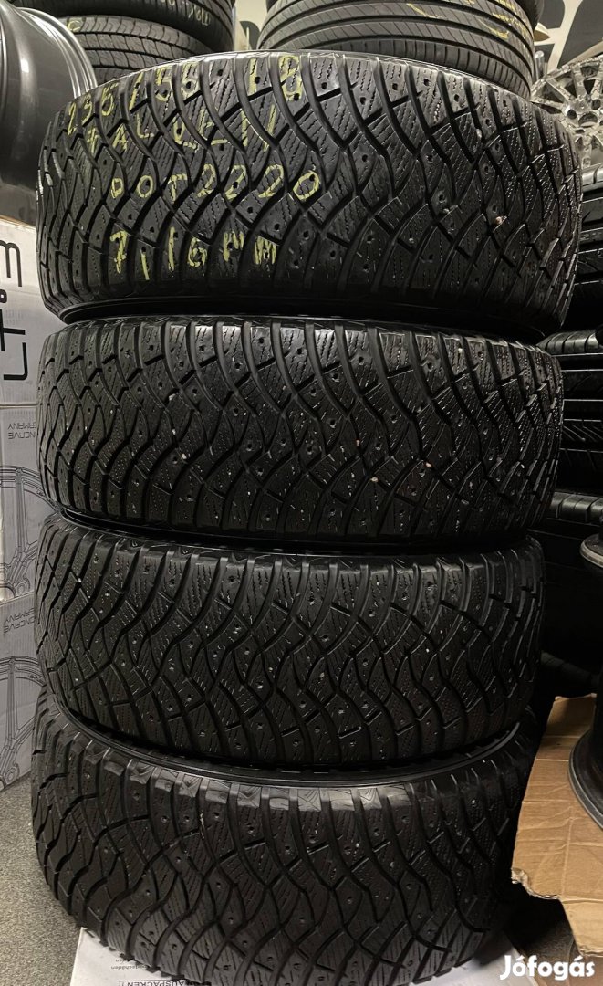 Téligumi szett 235/55 R18 Falken