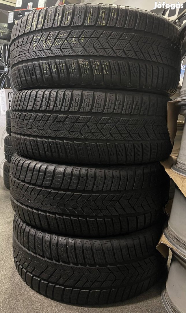 Téligumi szett 245/45 R19 Pirelli