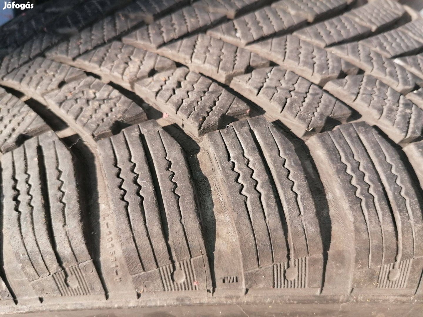 Téligumik 4 db contact continentál Ts 860