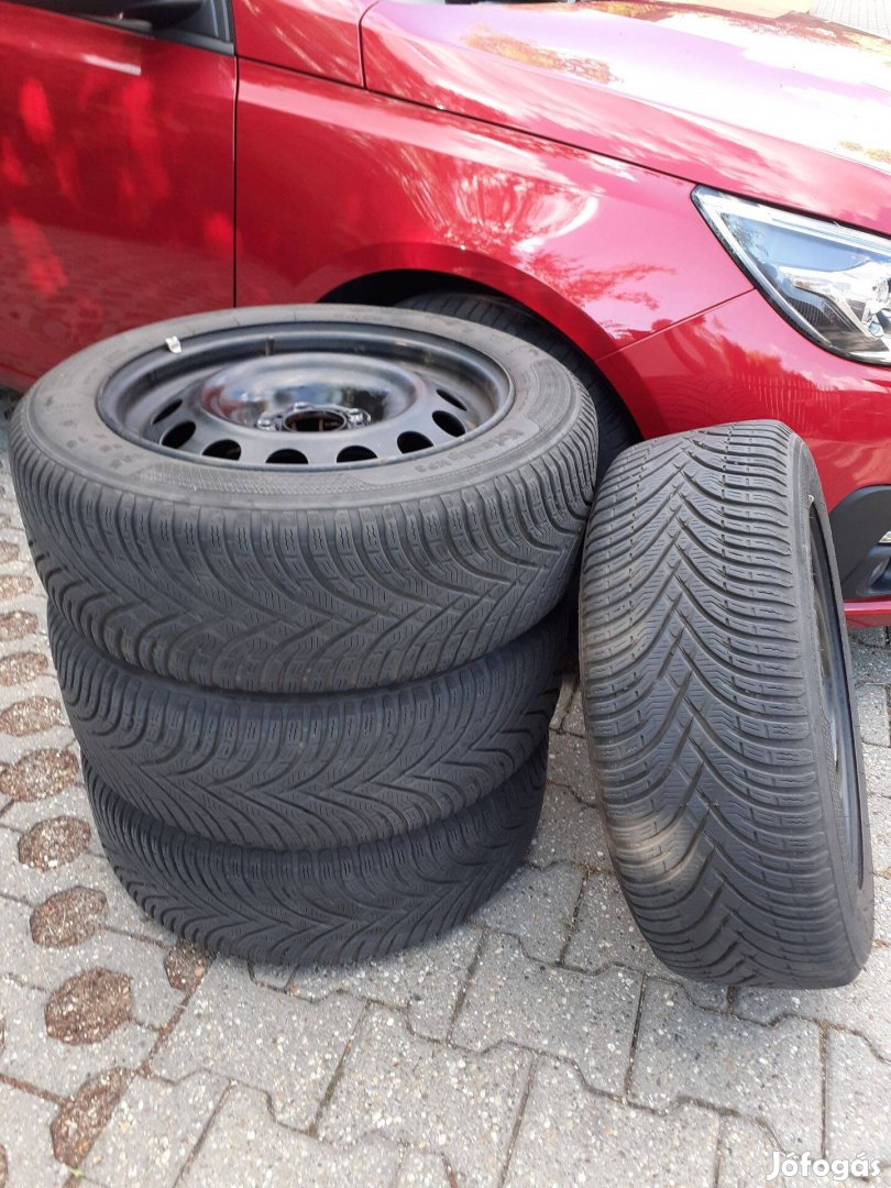 Télikerék, téligumival szerelt acélfelni, 4 db