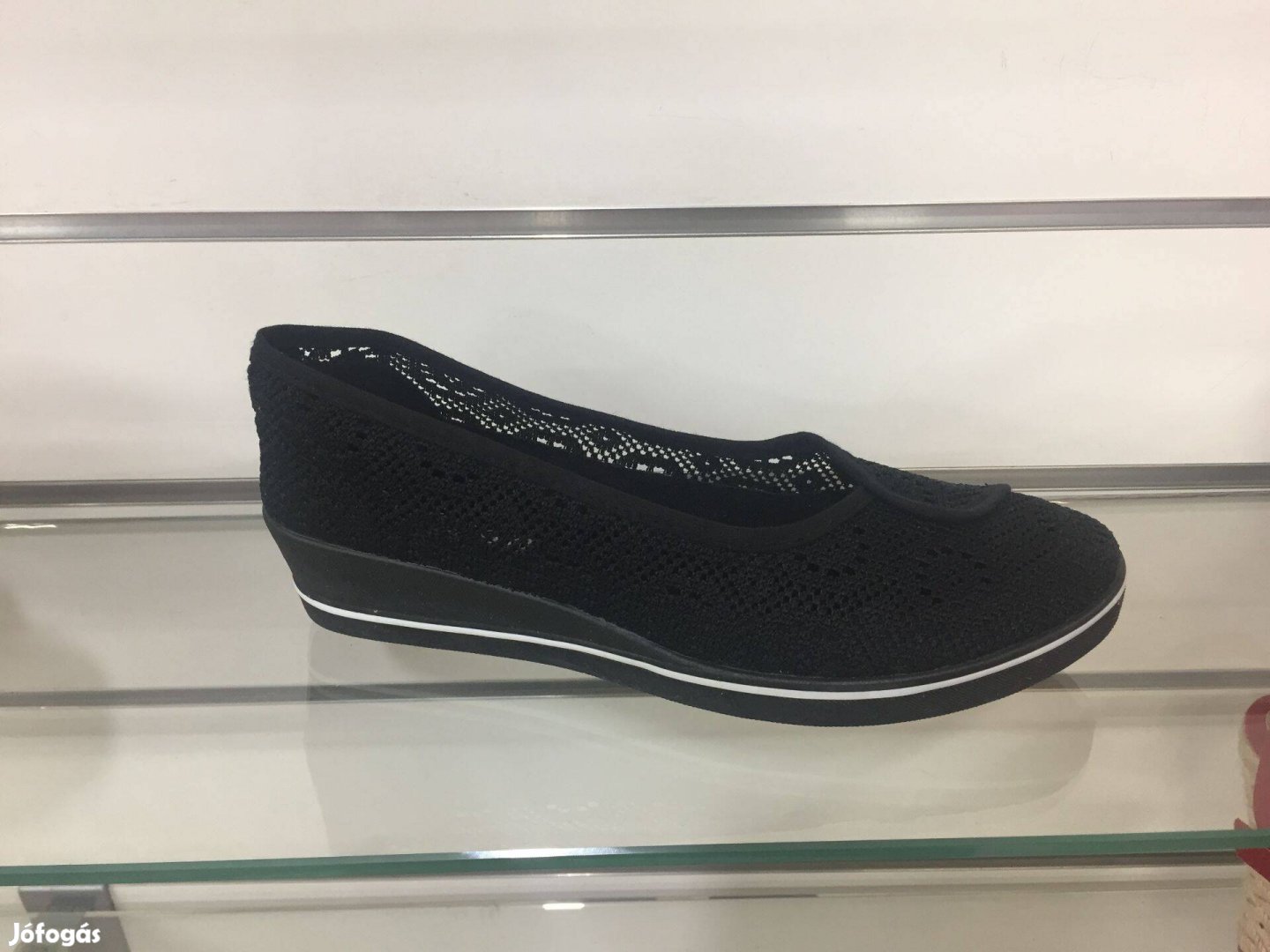 Telitalpú csipkés női utcai cipő !383940