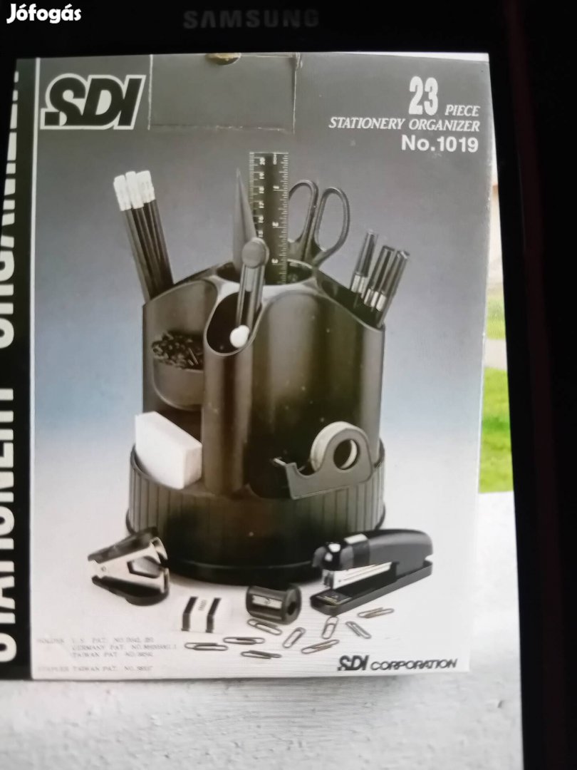 Teljes felszereltségű, forgó tolltartó fekete, szép