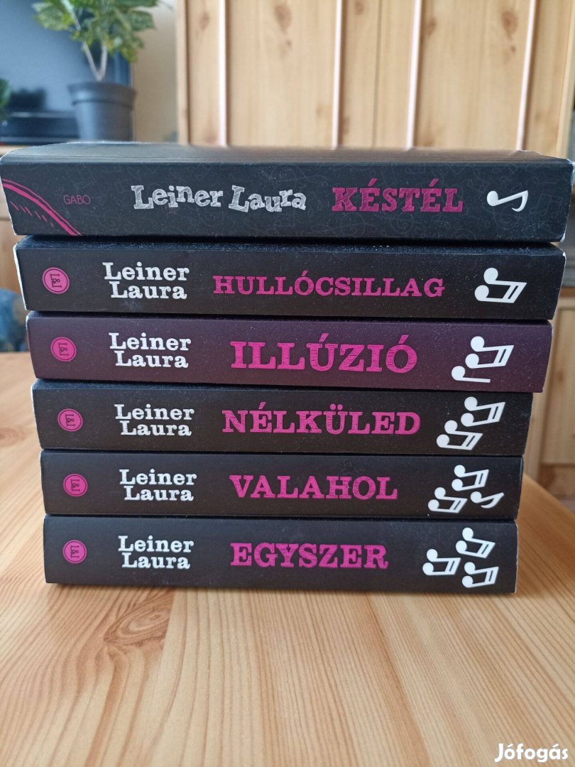 Teljes sorozat! Leiner Laura - Bexi 1-6. kötet