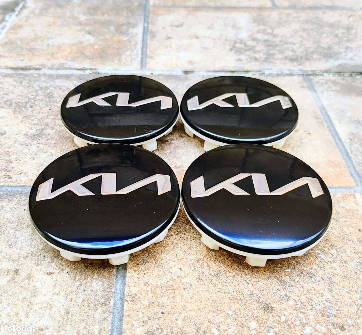 Teljesen Új, KIA felni kupak, felni közép, porvédő kupak,