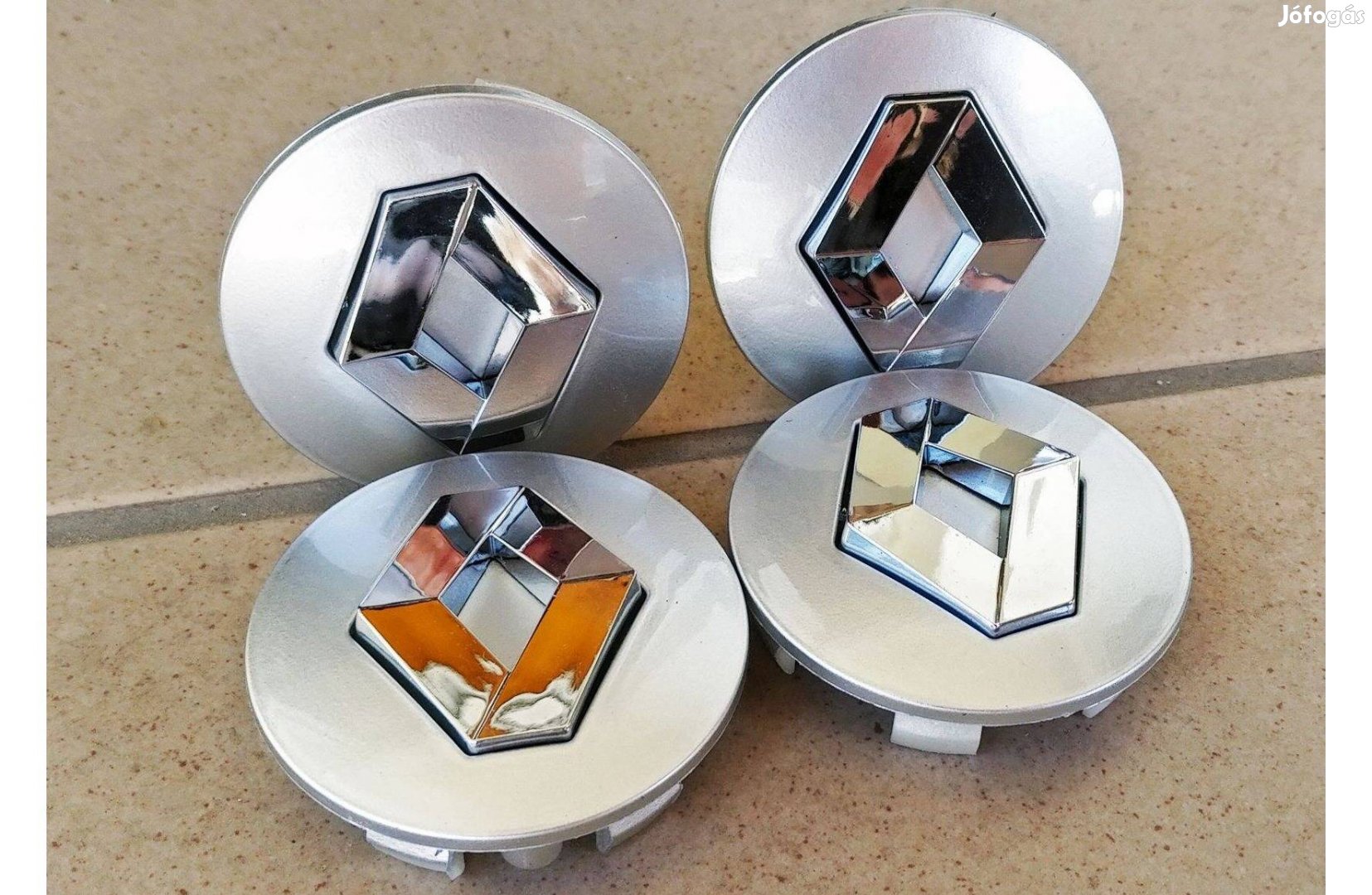 Teljesen Új, Renault felni kupak, felni közép, porvédő kupak (57mm)