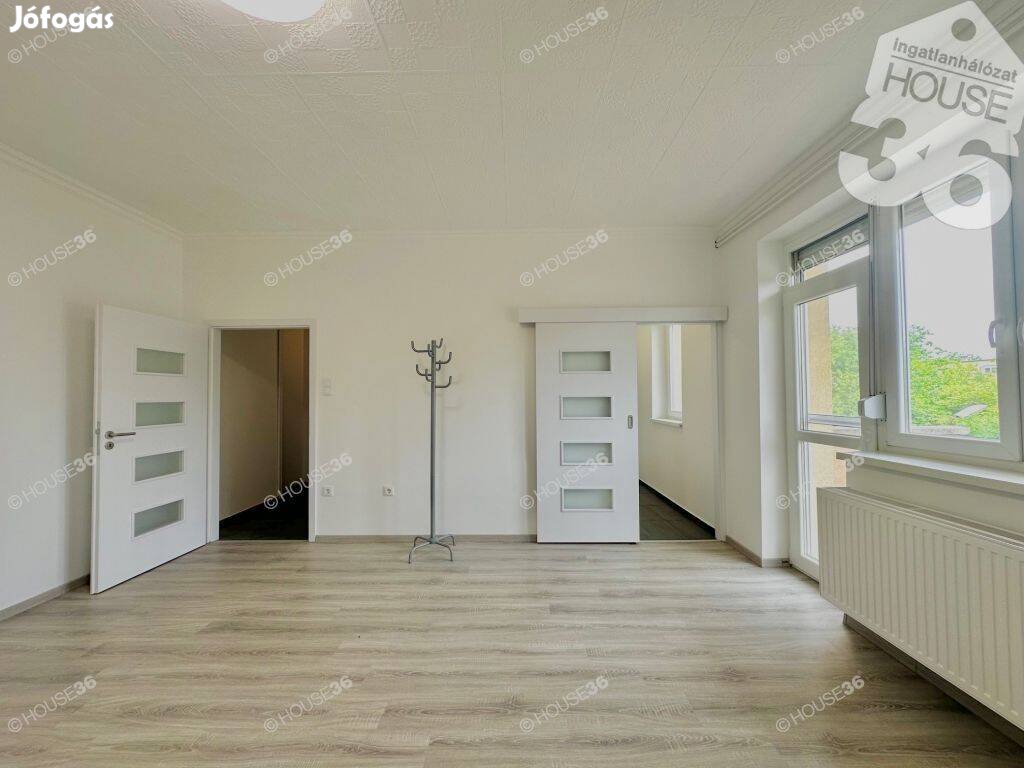 Teljesen felújított Első emeleti lakás