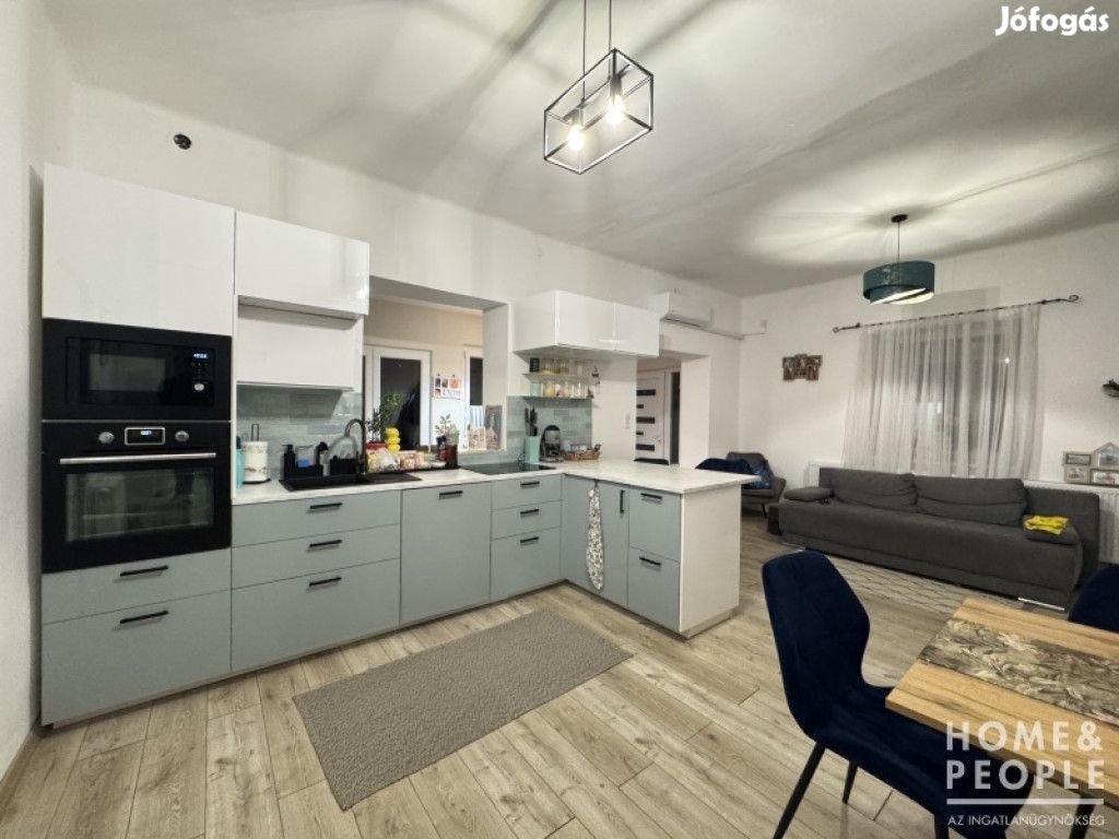 Teljesen felújított, tégla családi ház eladó! - Hódmezővásár