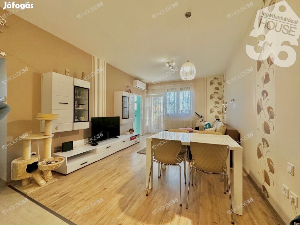 Teljesen felújított lakás a Hunyadiban!
