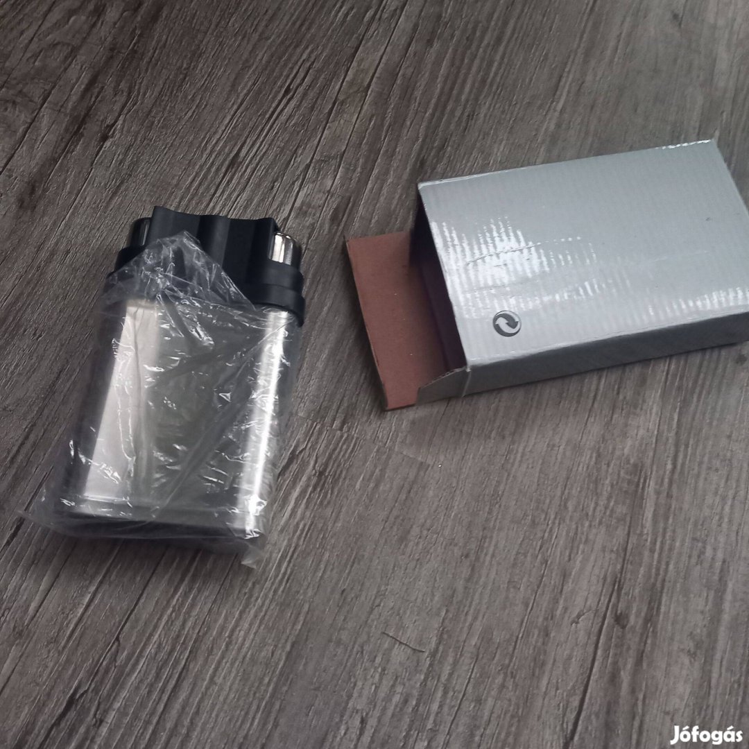 Teljesen új lapos fémflaska