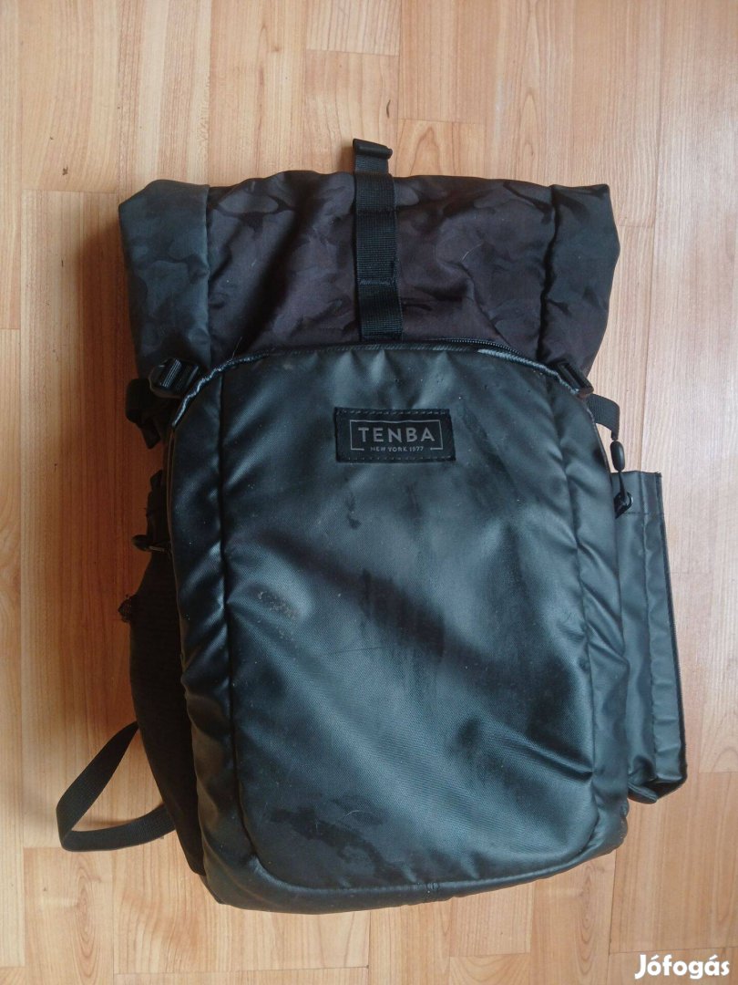 Tenba fulton 10l-es táska
