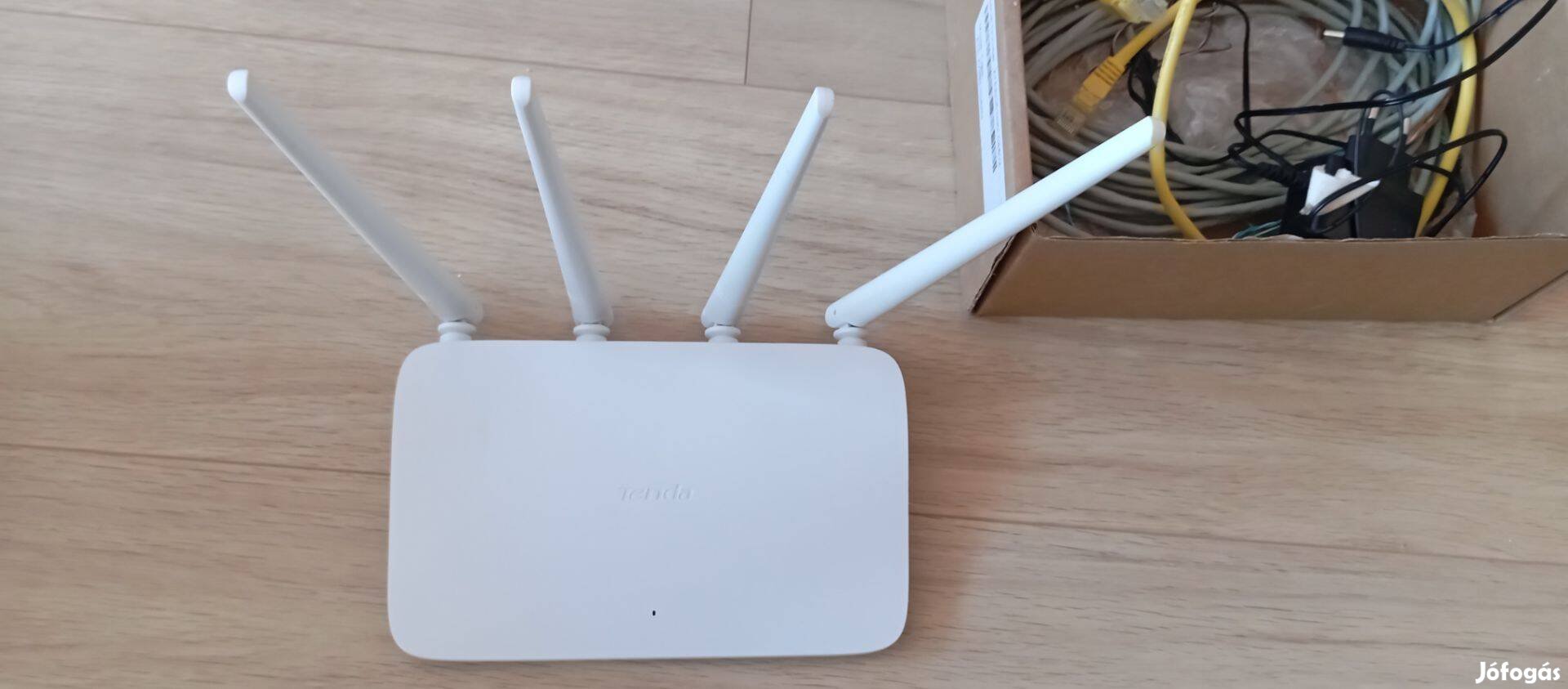 Tenda N300 F6 router
