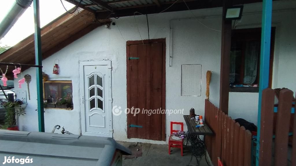 Tengelici eladó 66 nm-es ház