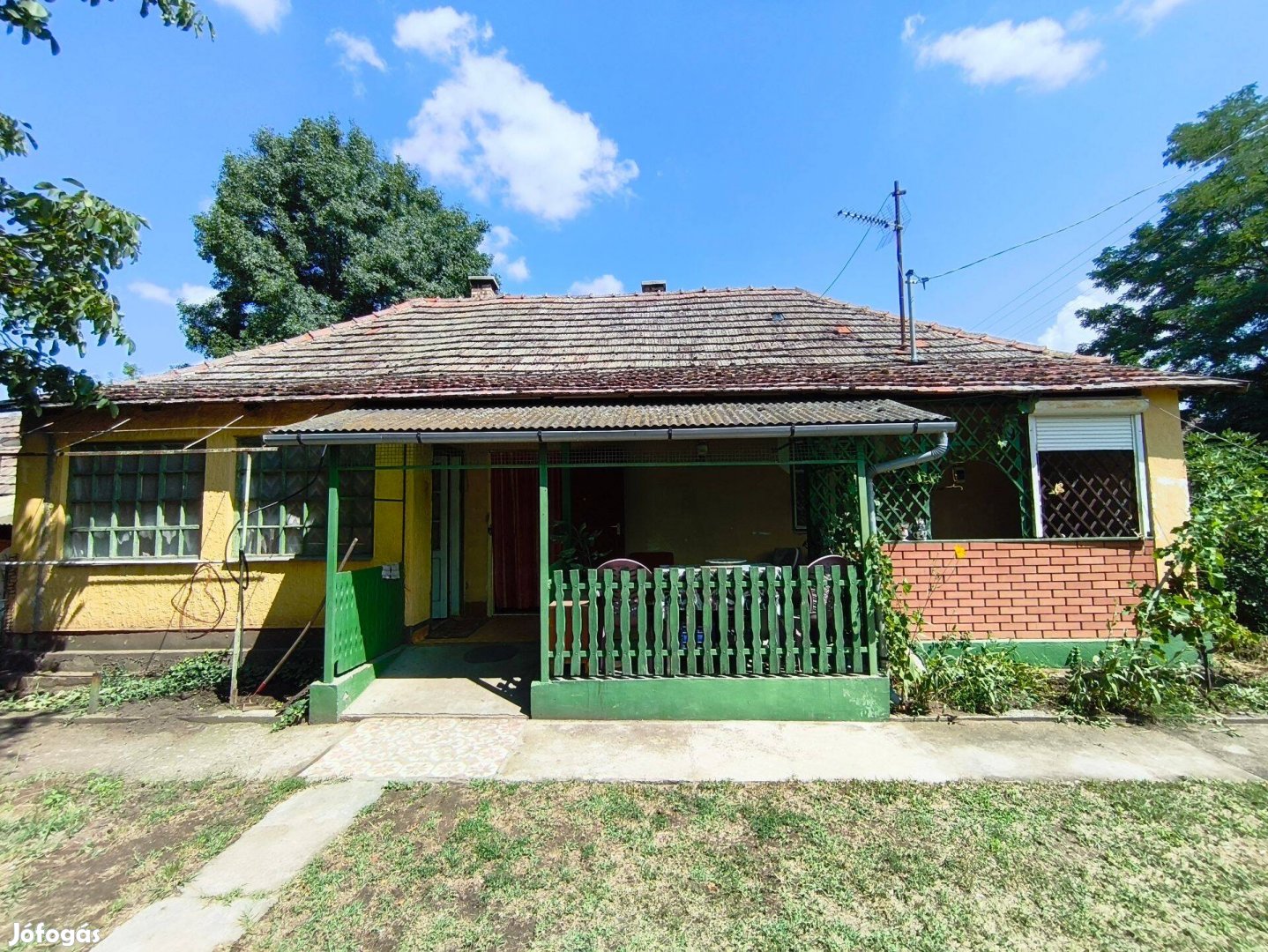 Tenken 50 nm-es, 1+1 szobás családi ház eladó