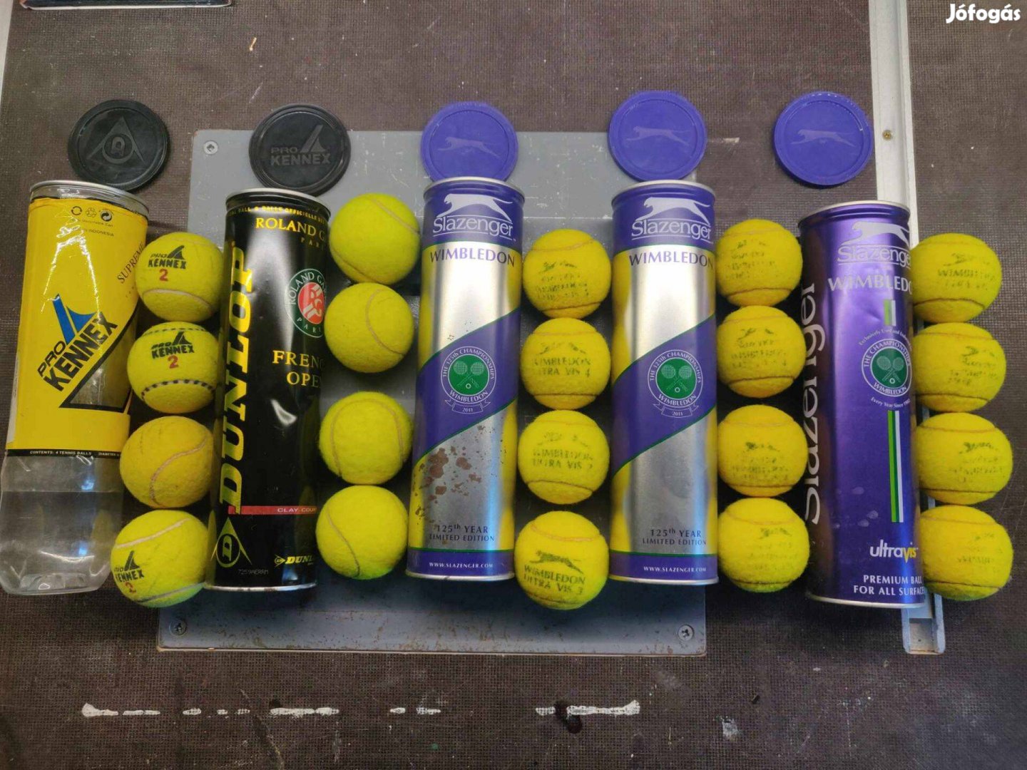 Tennisz labdák - mindenféle neves fajtából
