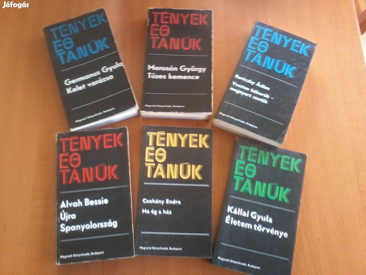 Tények és tanúk