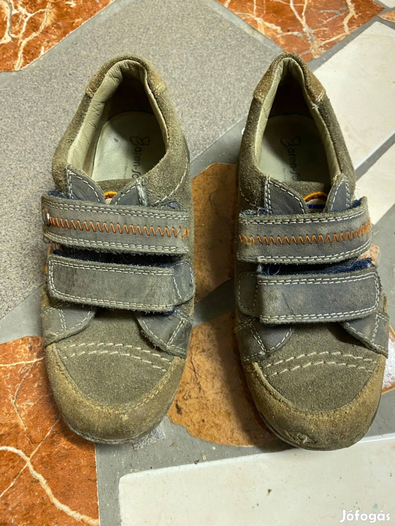 Tépőzáras cipő 28-as méret