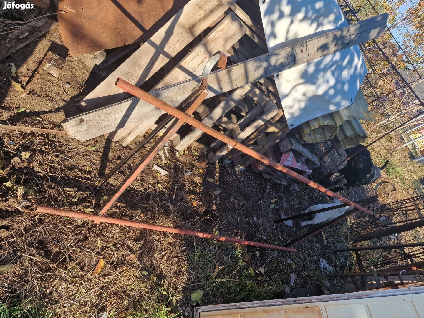 Terasz tető / előtető vas szerkezet csatorna vassal 220x90cm 