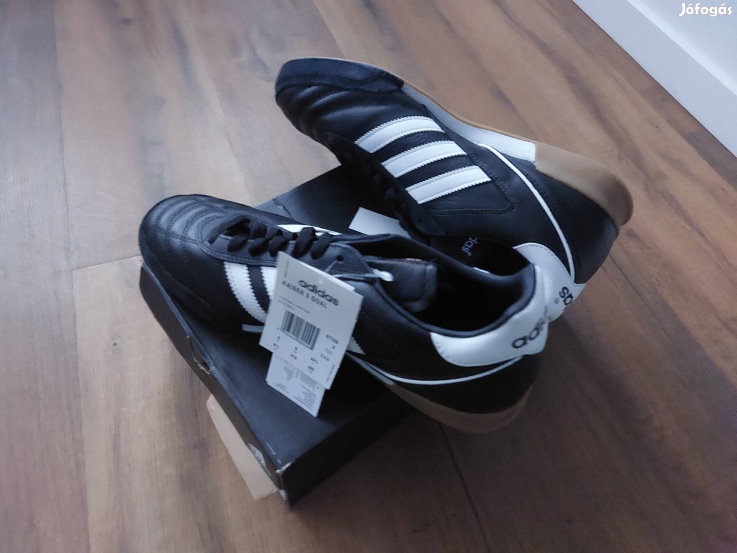 Teremcipő, Adidas Kaiser5