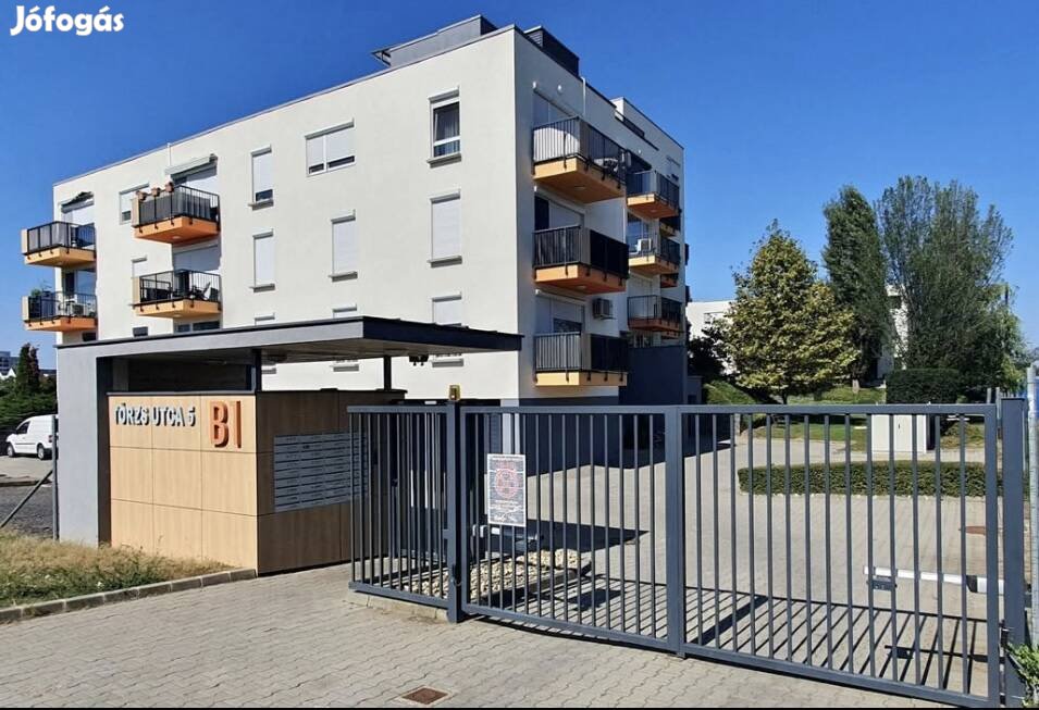 Teremgarázs parkoló kiadó