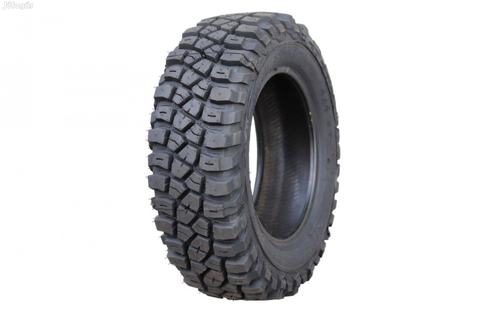Terepgumi 205/70 R15 Yankee M/T terepjáró gumiabroncs BF KM2 mintázat