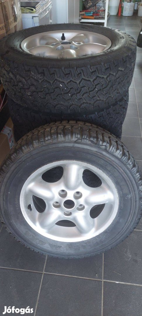 Terepgumi 215/65 R16 4x4