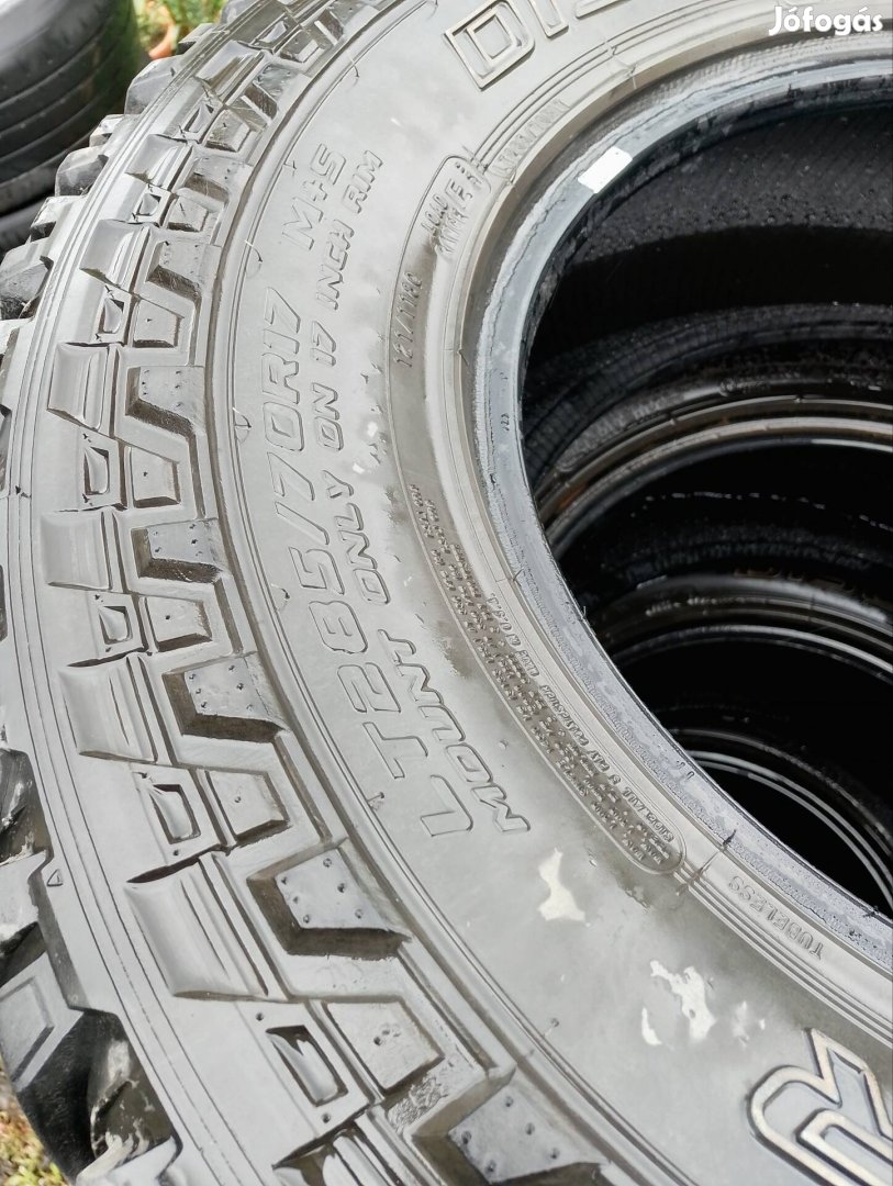 Terepgumi 285/70 r17