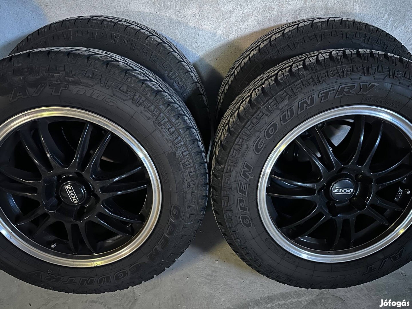 Terepgumi Toyo 215/65 R16 gumi