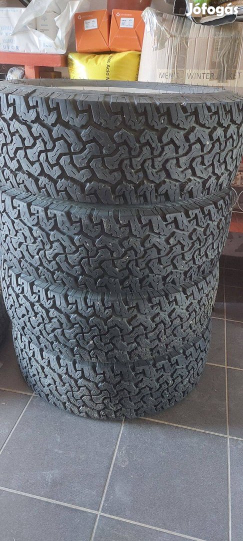 Terepgumi + alufelni 215/65 R16 4x4