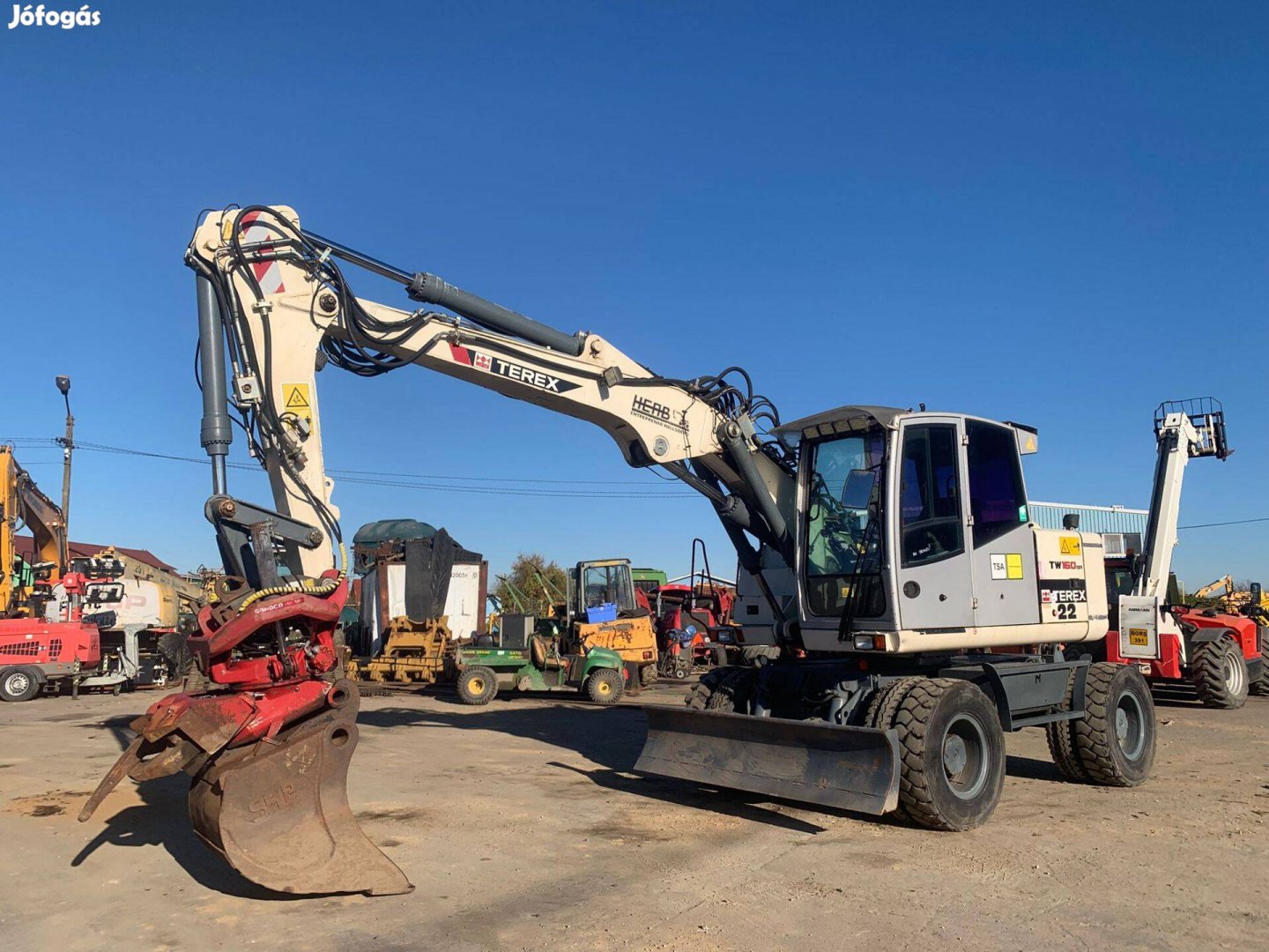 Terex TW160SR+Sandco Rototilt gumikerekes kotró