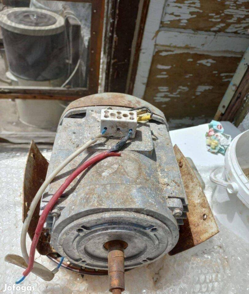 Termény daráló motor hozzáérőknek 2 Eladó