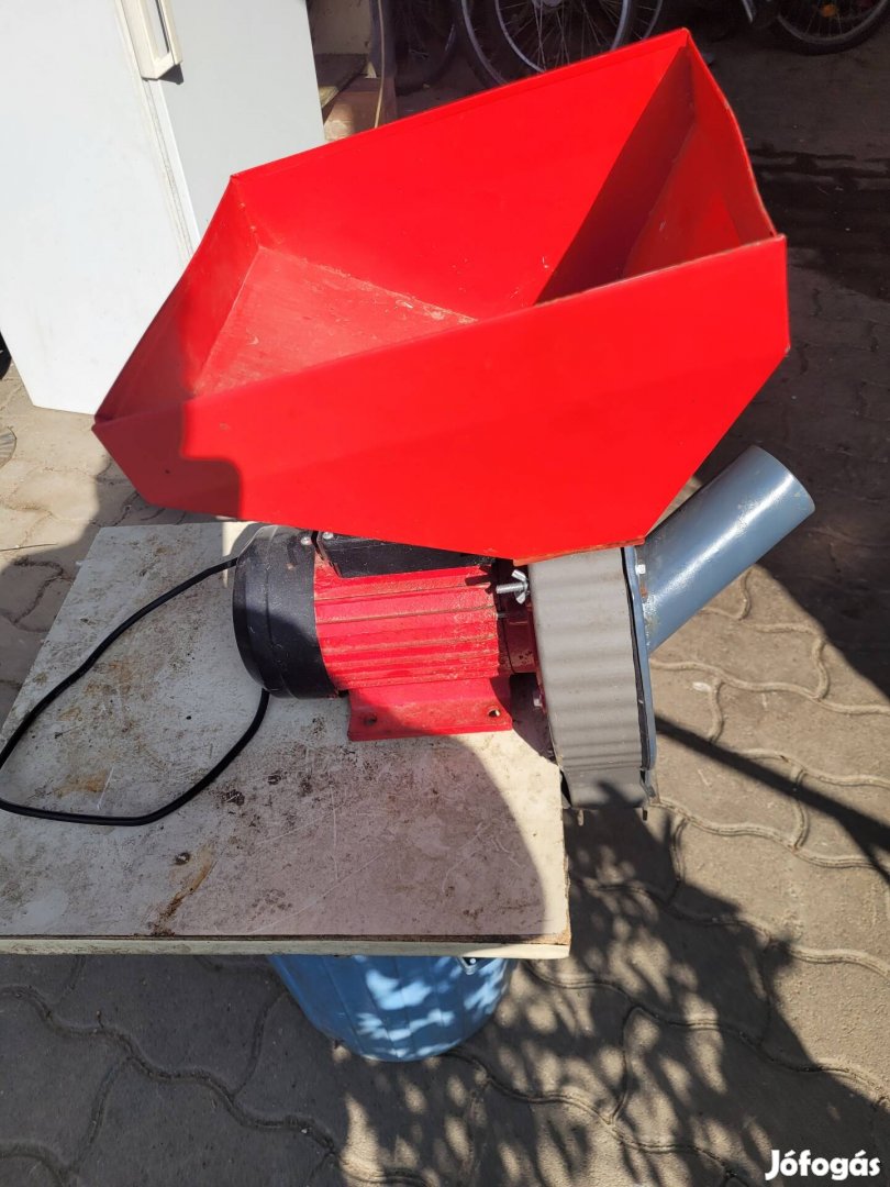 Terménydaráló kitűnő állapotú