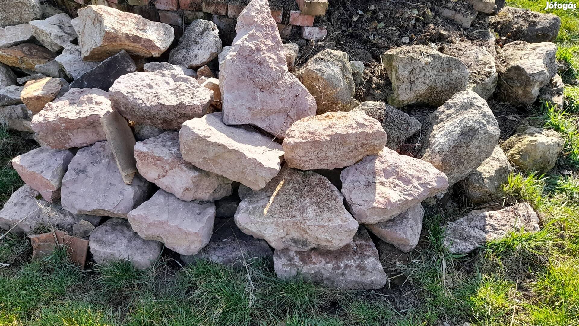 Terméskő több színben