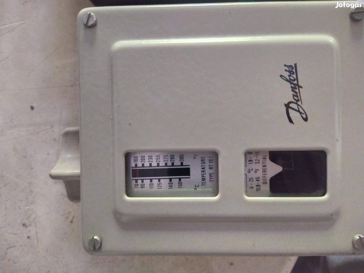 Termosztát Danfoss RT 107 150C kapilláris hüvelyes RT107