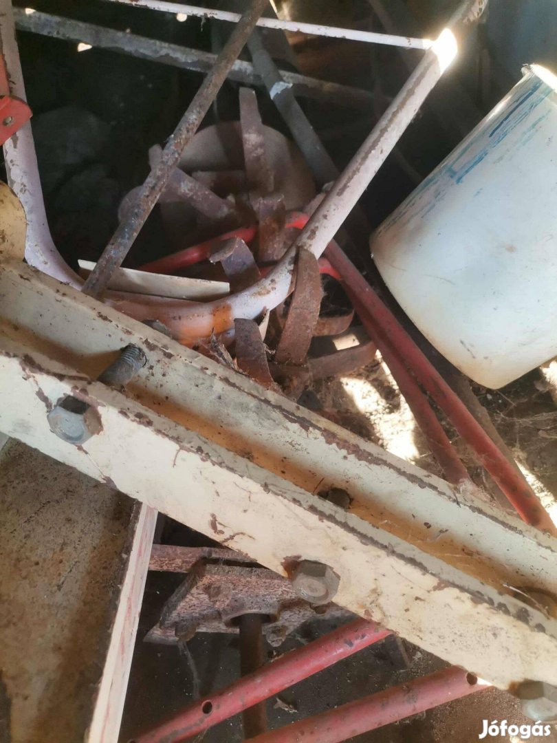 Terra kertigép alkatrészek eladók