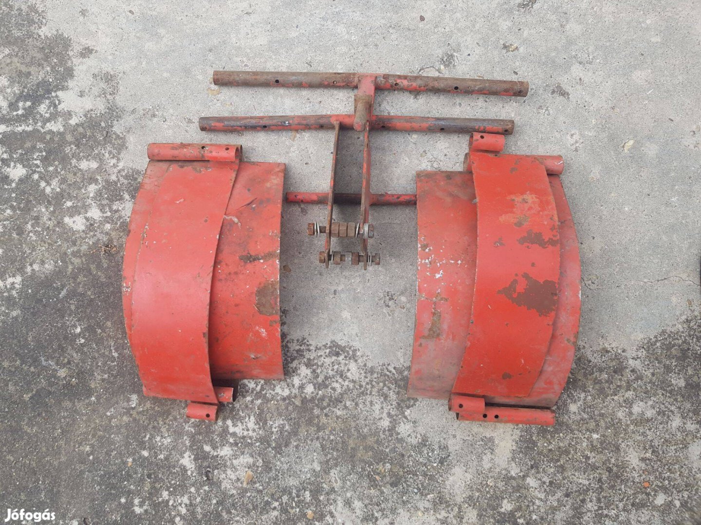 Terra védő burkolat