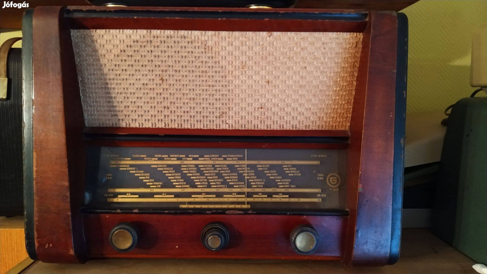 Terta 325 csöves rádio