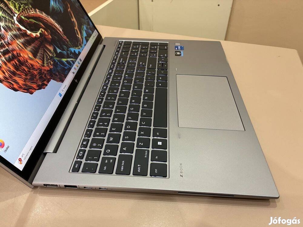 Tervezőgép HP Firefly 16 G9 i7-1265u 16gb ddr5 512gb SSD