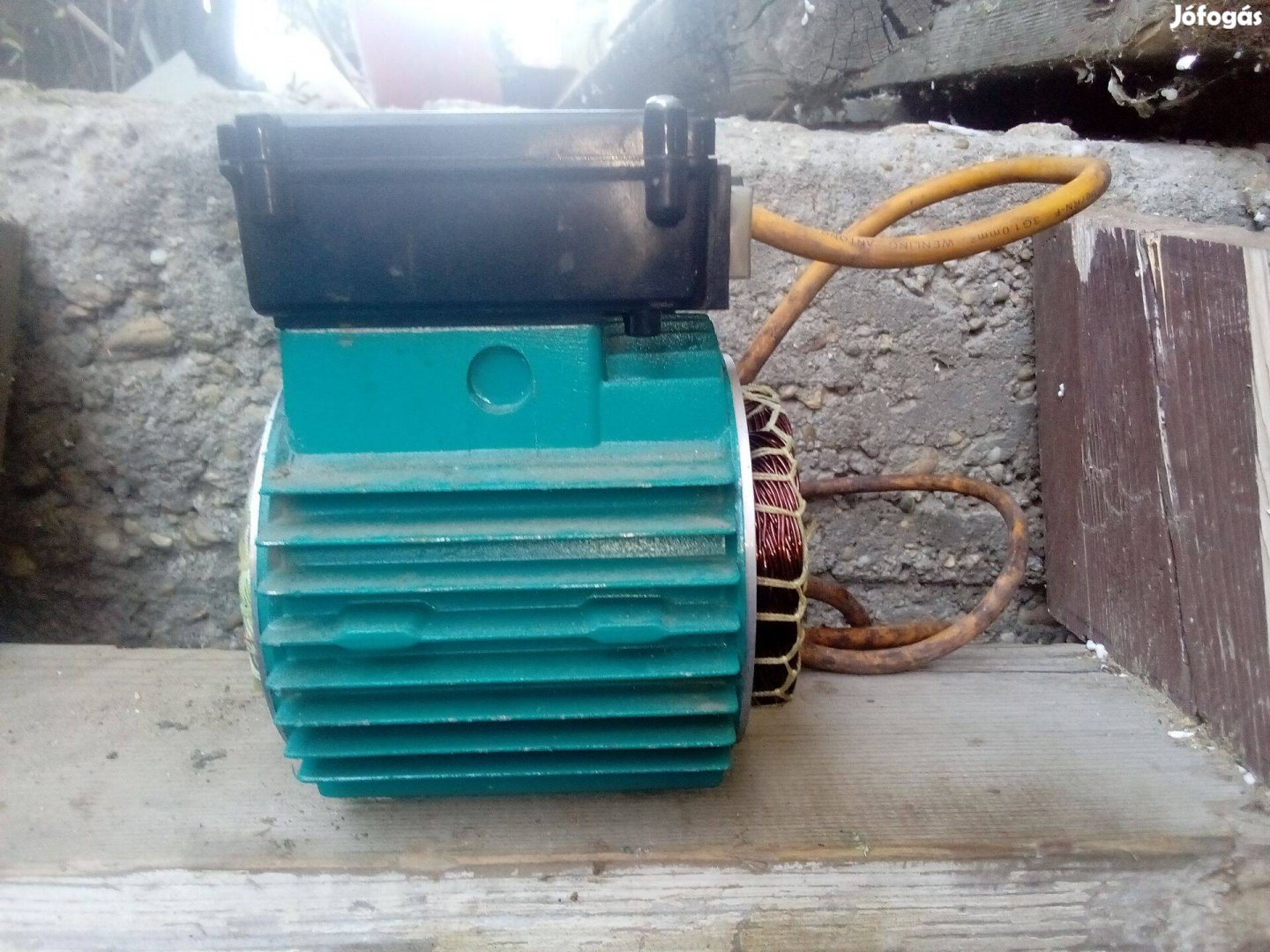 Tescós szivattyó 1300 W-os hibátlan állórész