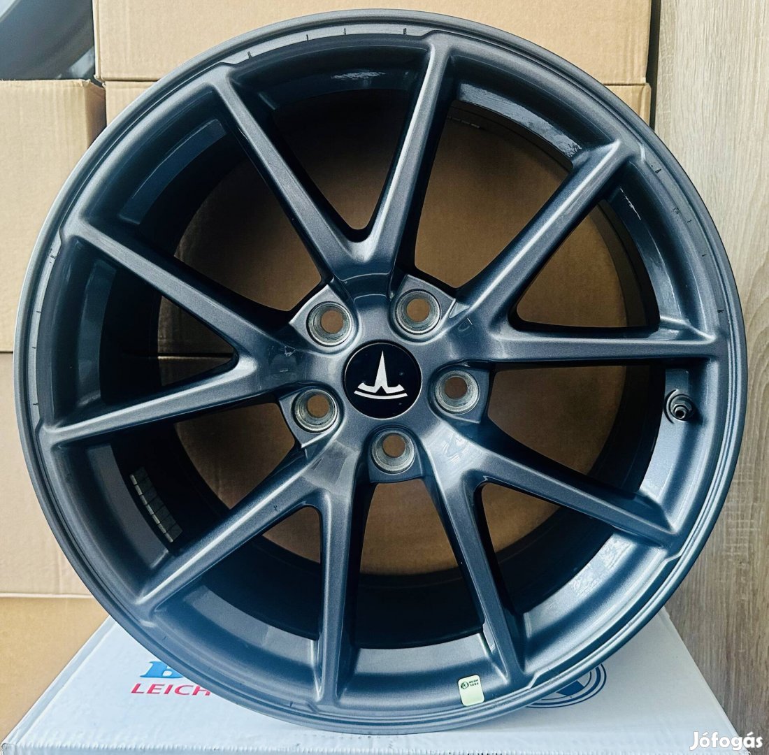 Tesla 18as gyári alufelni 5x114,3 Model3 Aero BLE szenzor