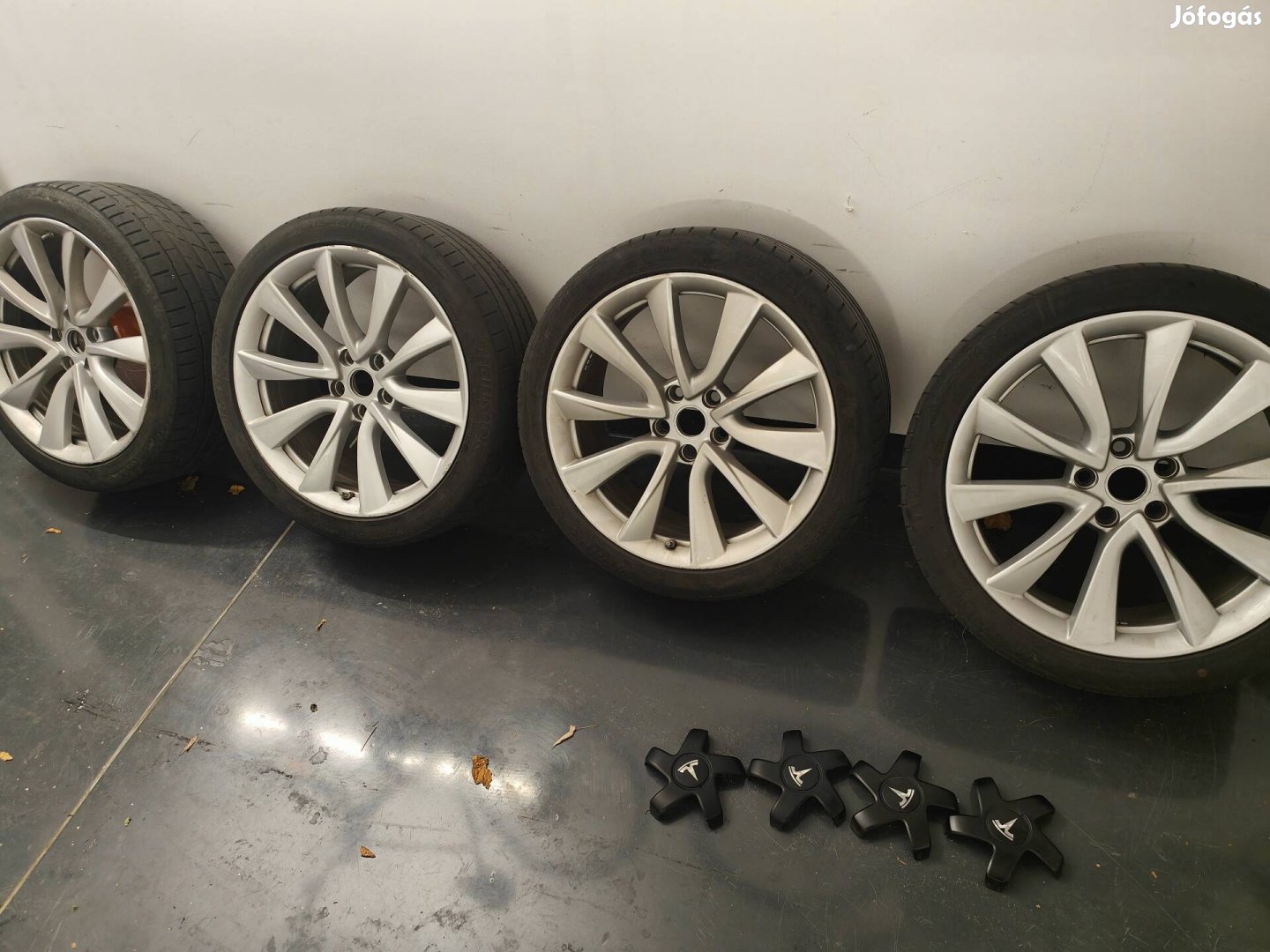 Tesla 19" sport felnik