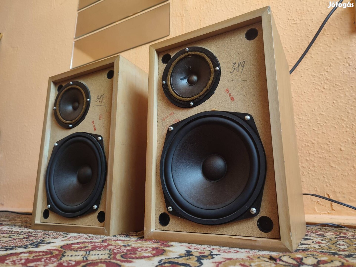 Tesla HiFi hangfal eladó