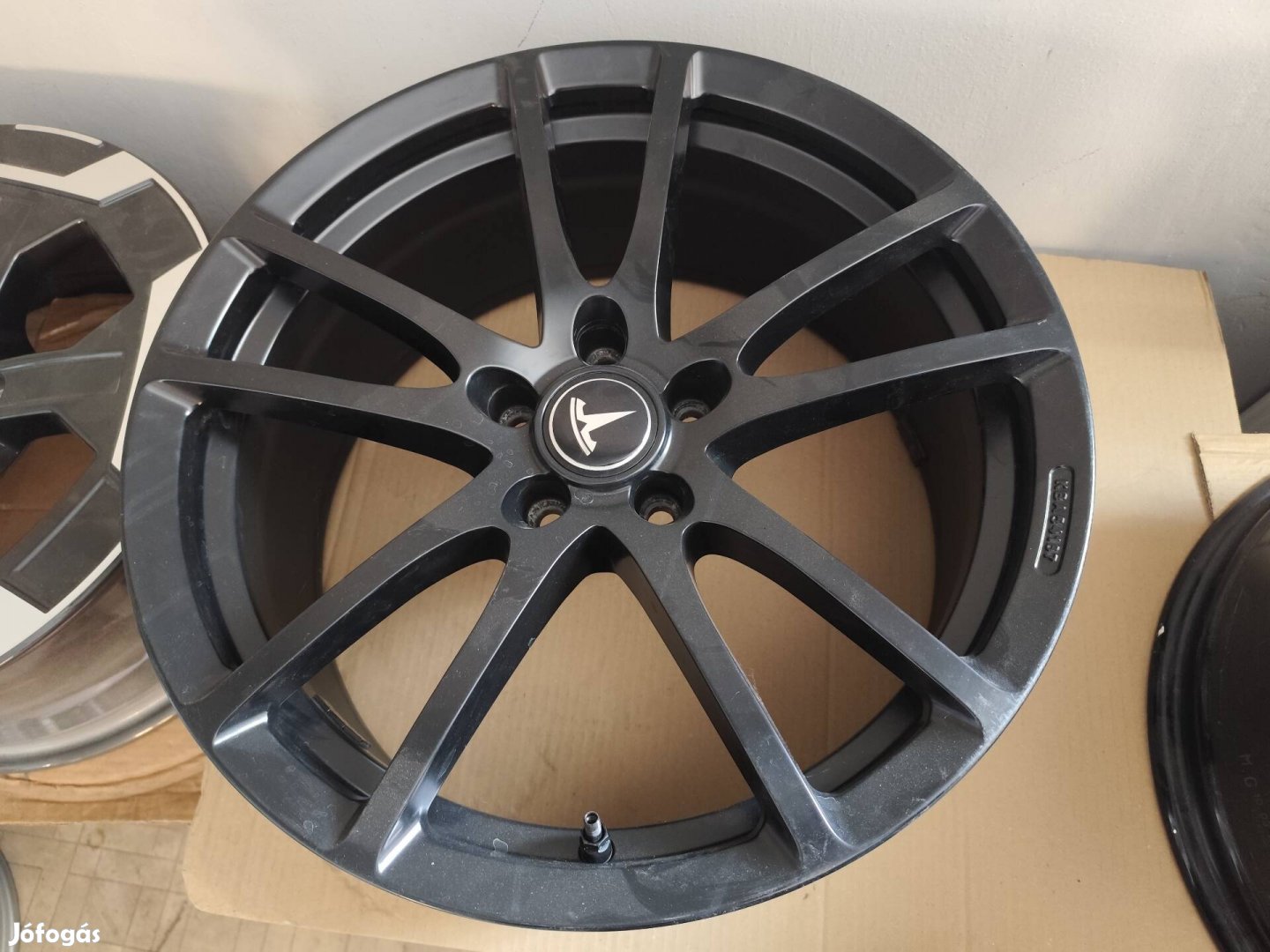 Tesla Mode y 3 alufelni 5x114,3 19"